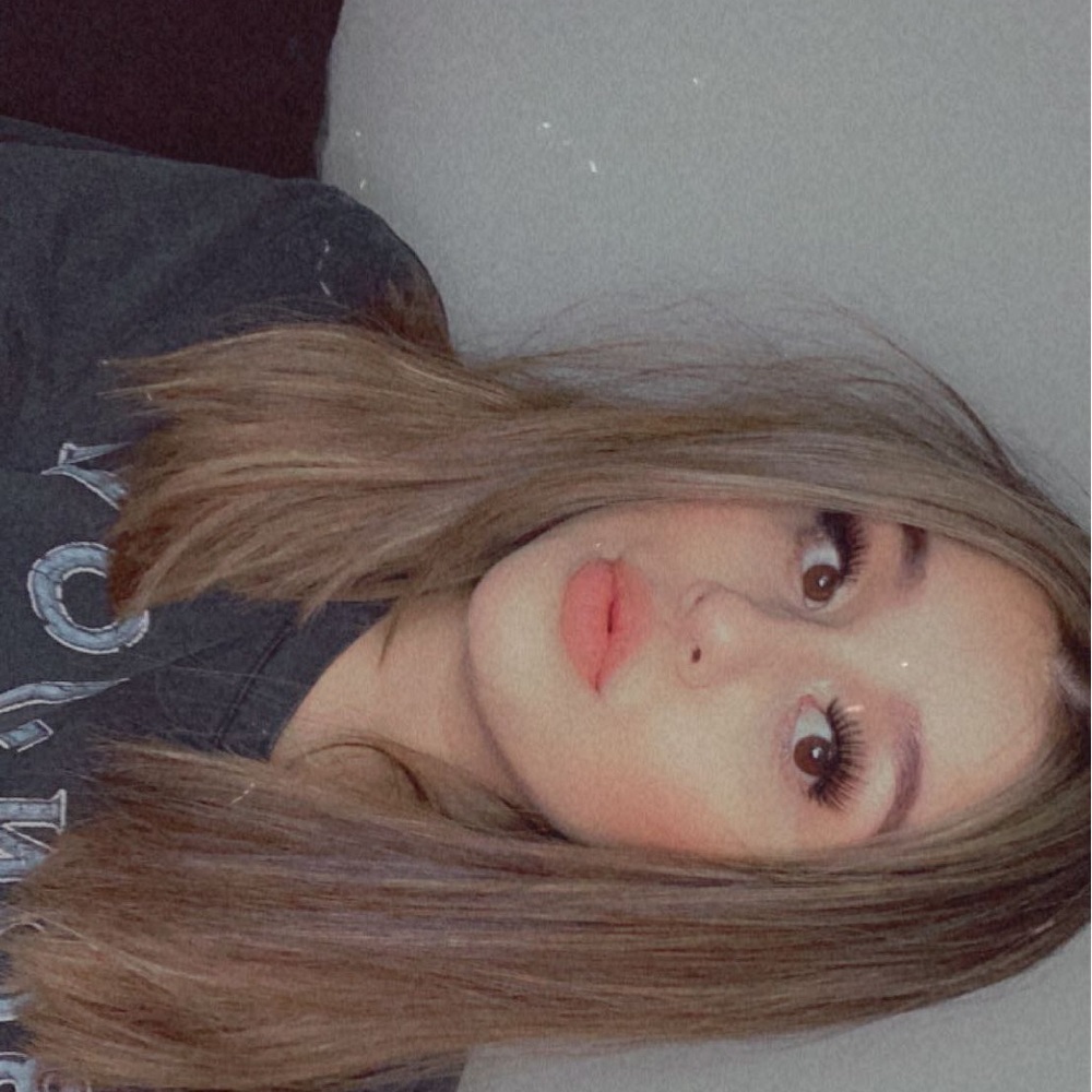 Meet your Posher, Angelica